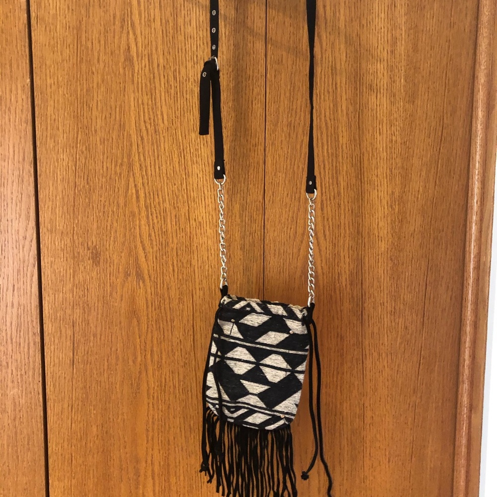 Cross Body Purse - Picture 2 of 4